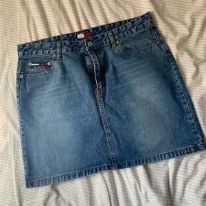 Tommy Hilfiger denim skirt